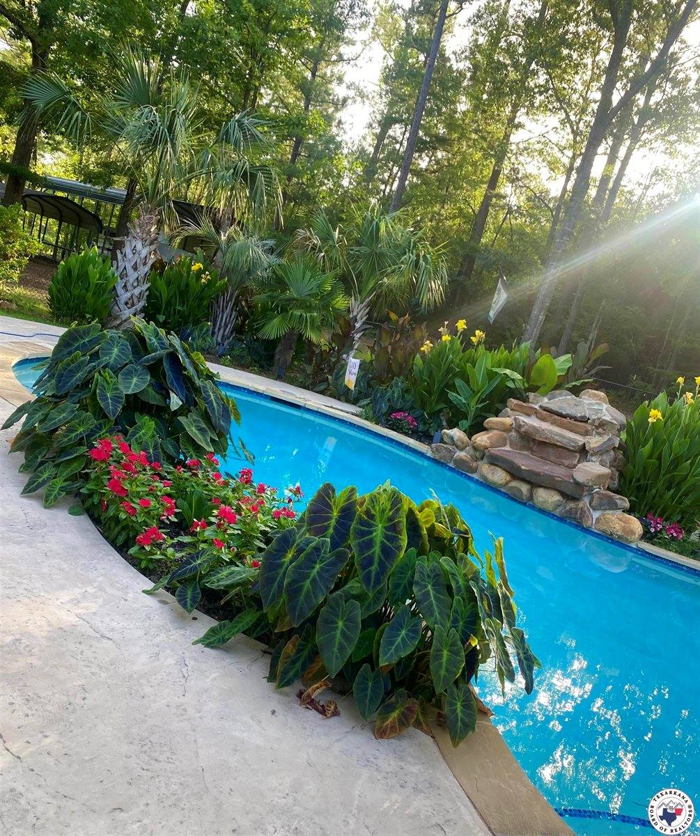 19 Hidden Valley Rd, Texarkana, TX 75501