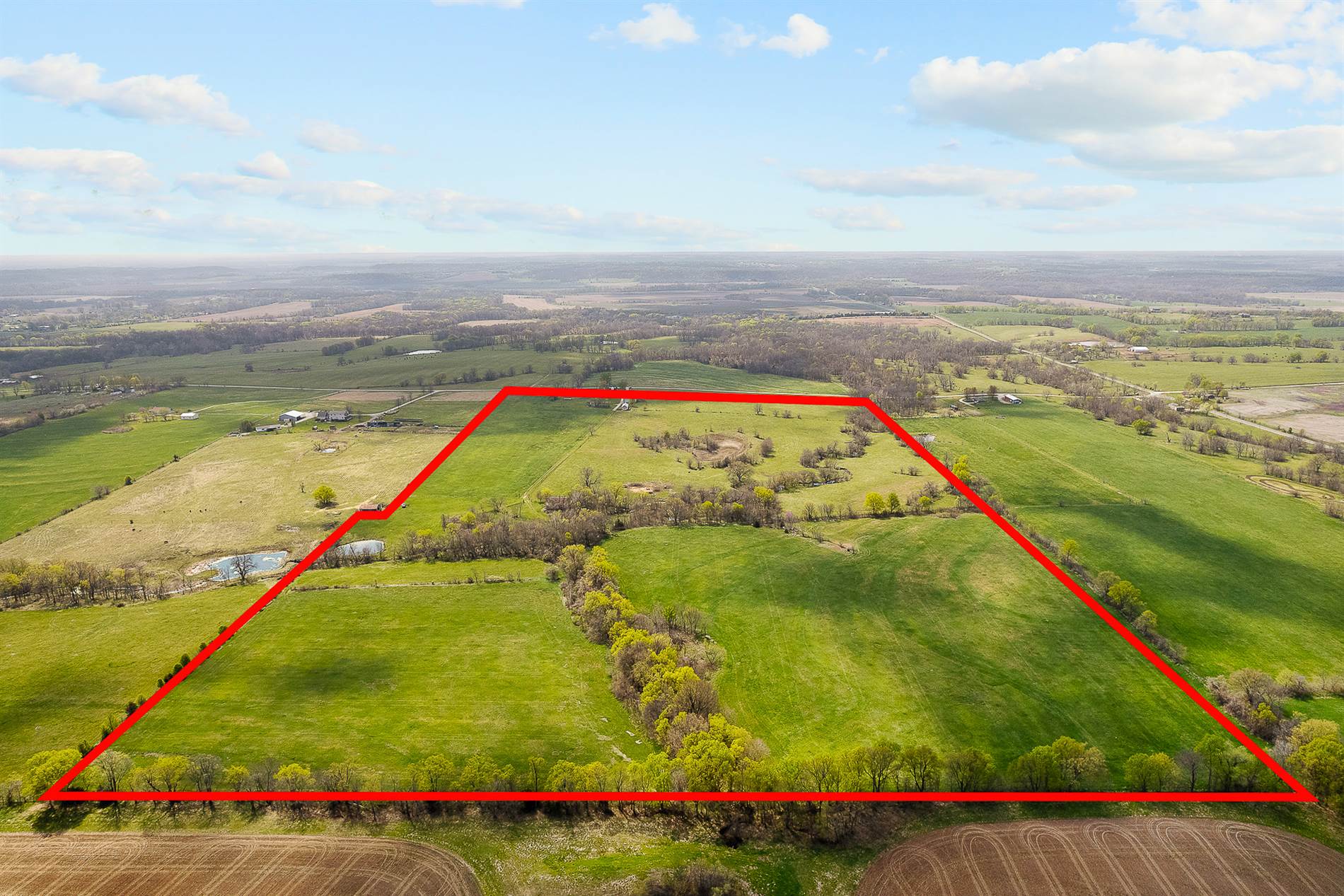 9006 E State Route W, Drexel, MO 64742