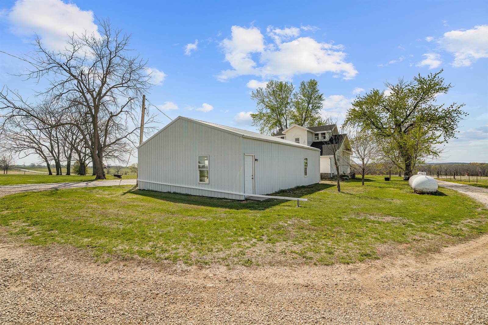 9006 E State Route W, Drexel, MO 64742