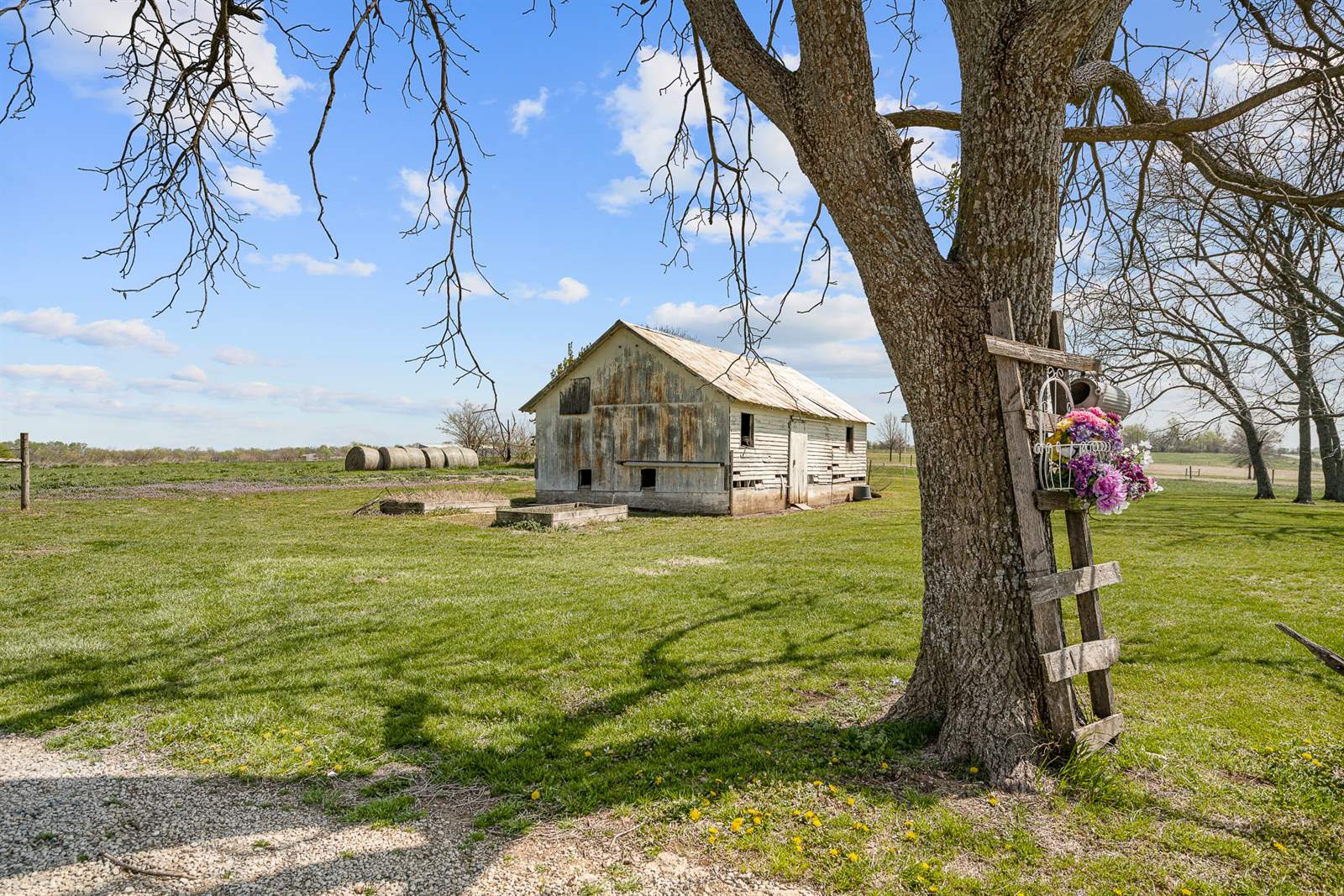 9006 E State Route W, Drexel, MO 64742