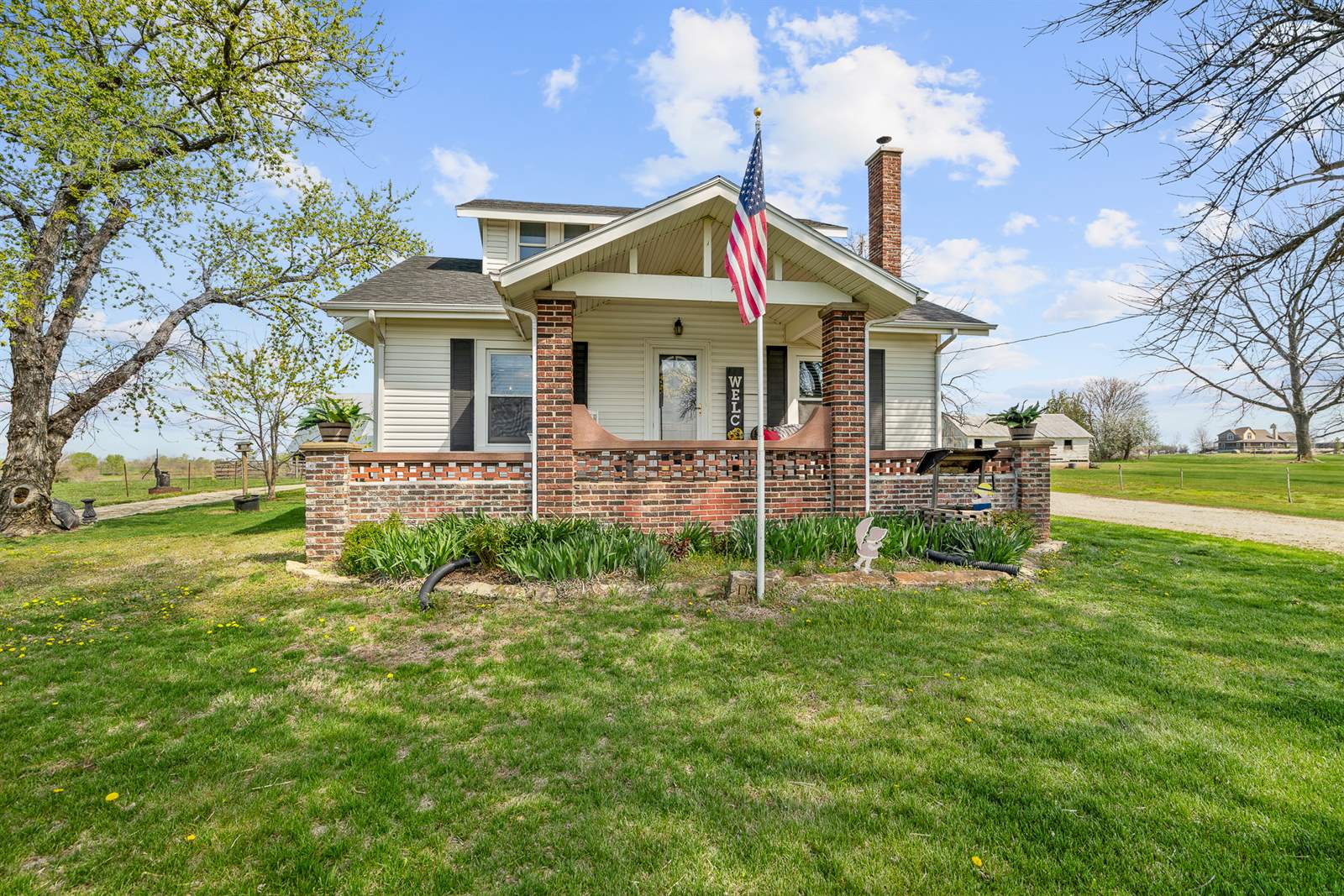 9006 E State Route W, Drexel, MO 64742