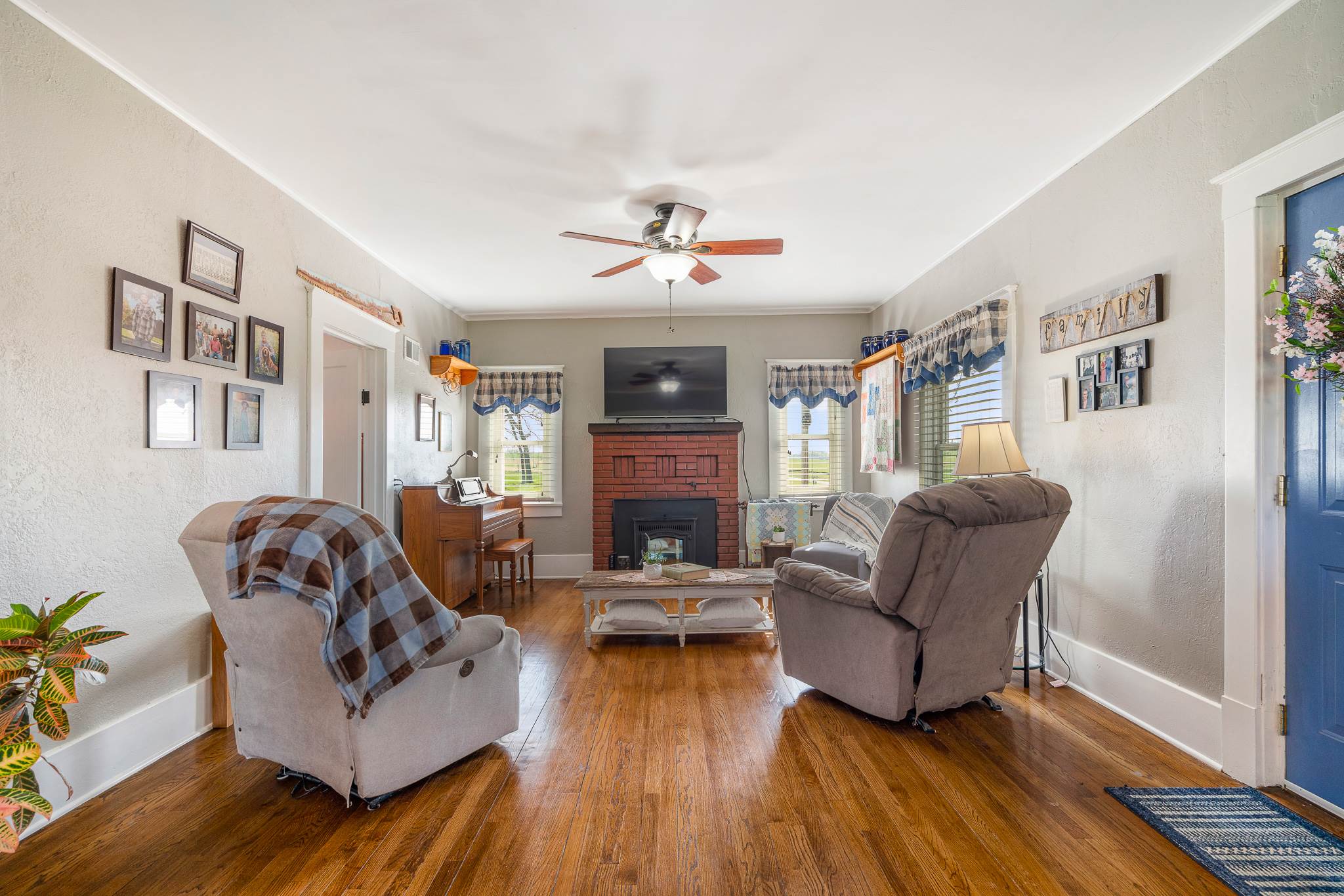 9006 E State Route W, Drexel, MO 64742