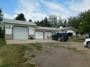 700 72nd Ave NE, Minot, ND 58703