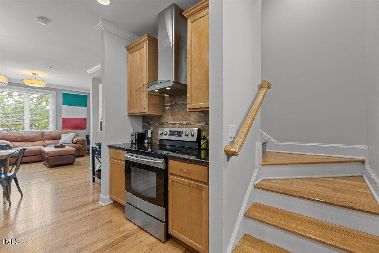 400 West Rosemary Street, Unit 104, Chapel Hill, NC 27516