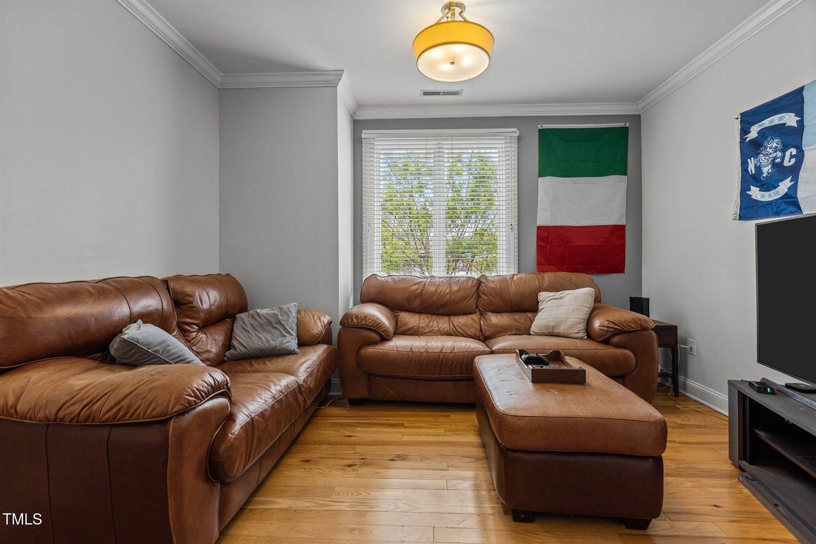 400 West Rosemary Street, Unit 104, Chapel Hill, NC 27516