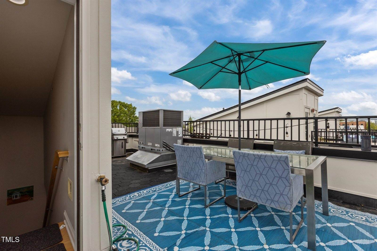 400 West Rosemary Street, Unit 104, Chapel Hill, NC 27516