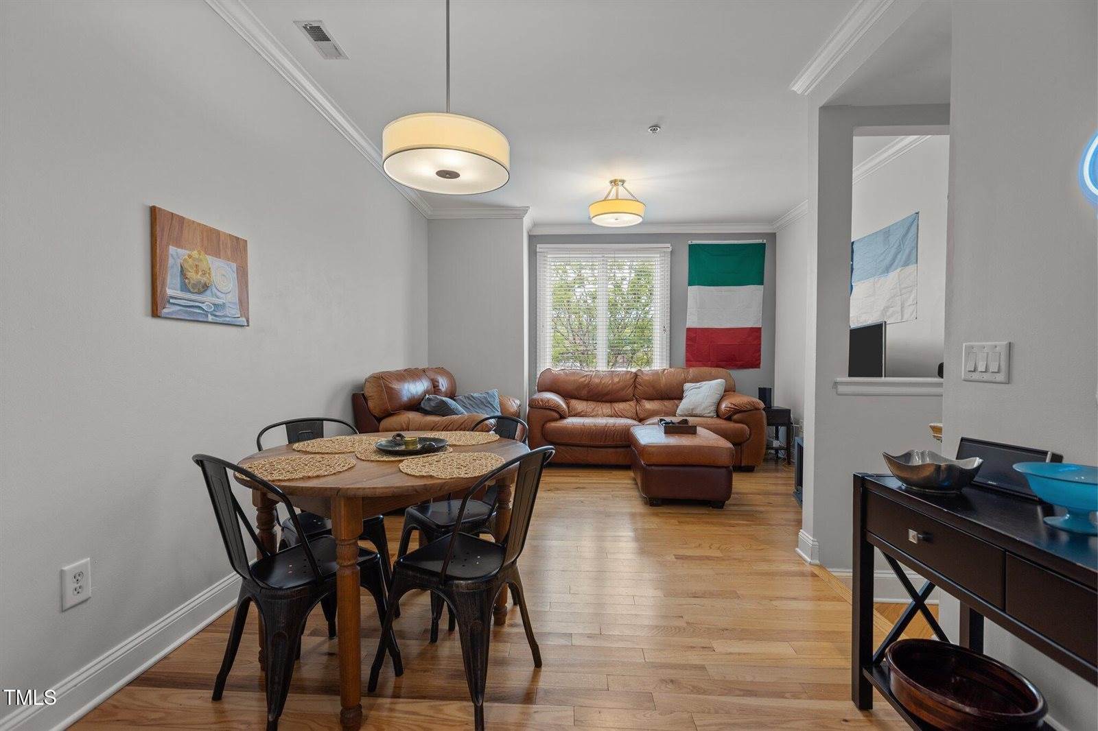 400 West Rosemary Street, Unit 104, Chapel Hill, NC 27516