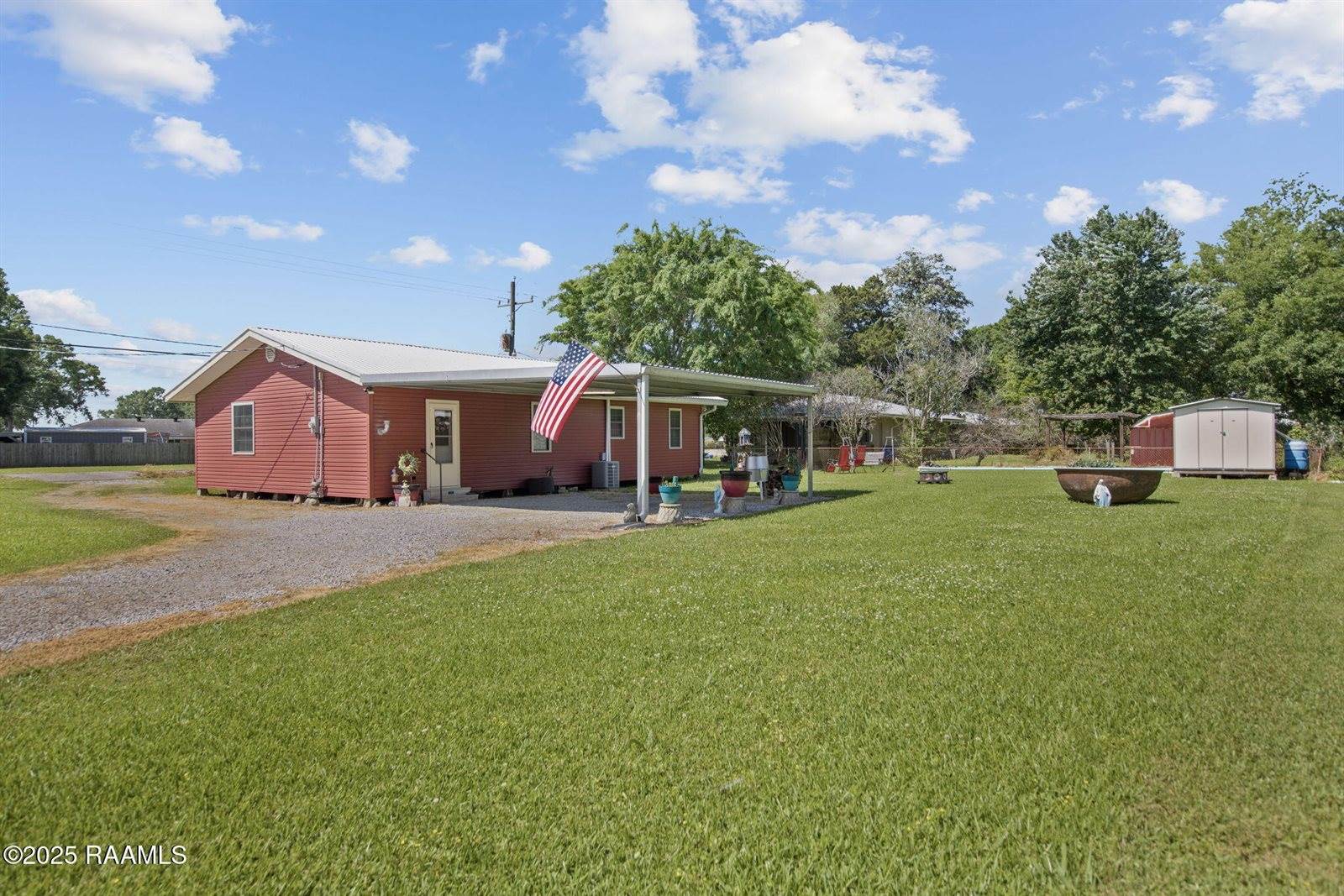 4718 Coteau Road, New Iberia, LA 70560