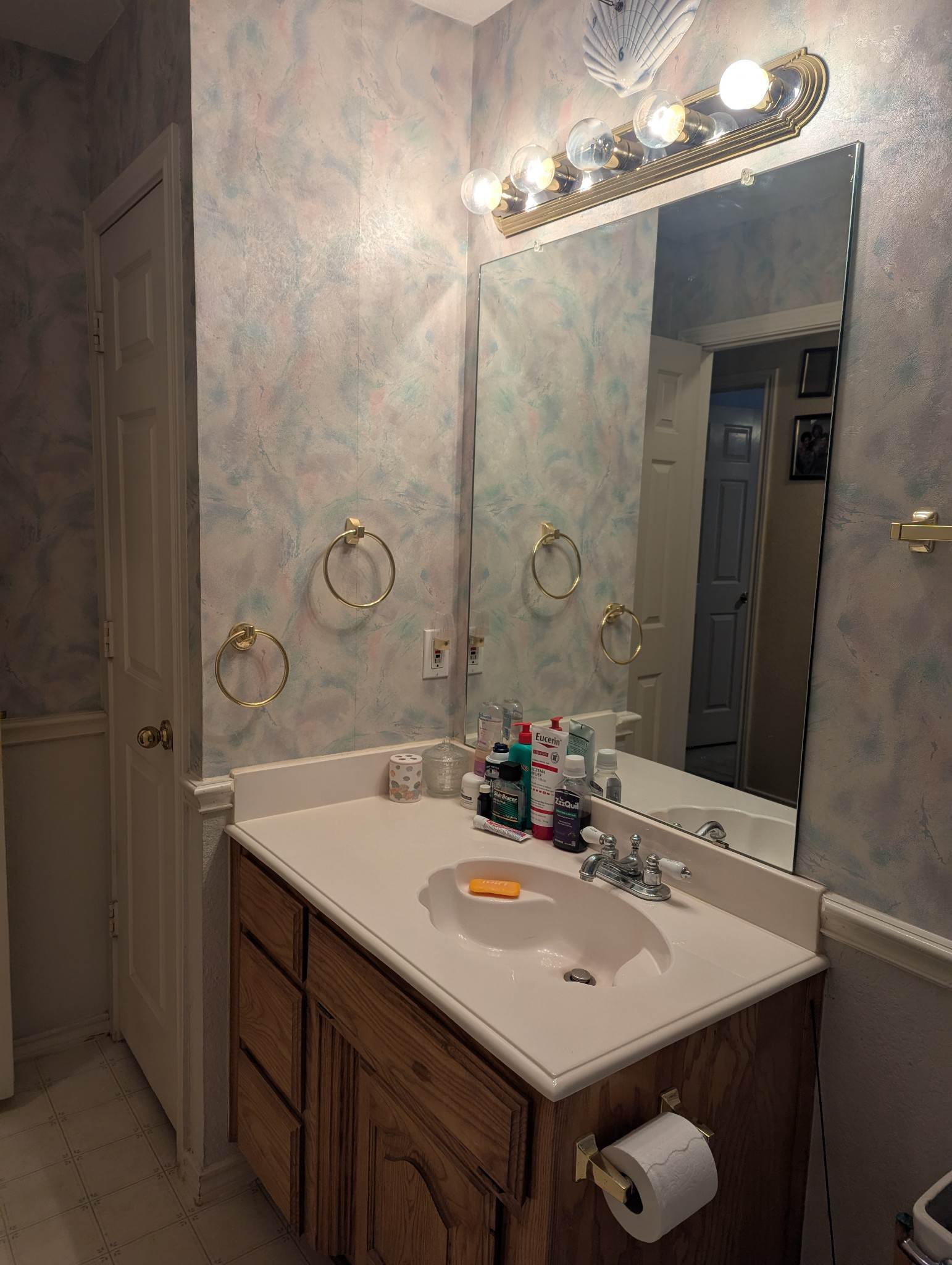 1145 Westgrove Dr., Saginaw, TX 76179