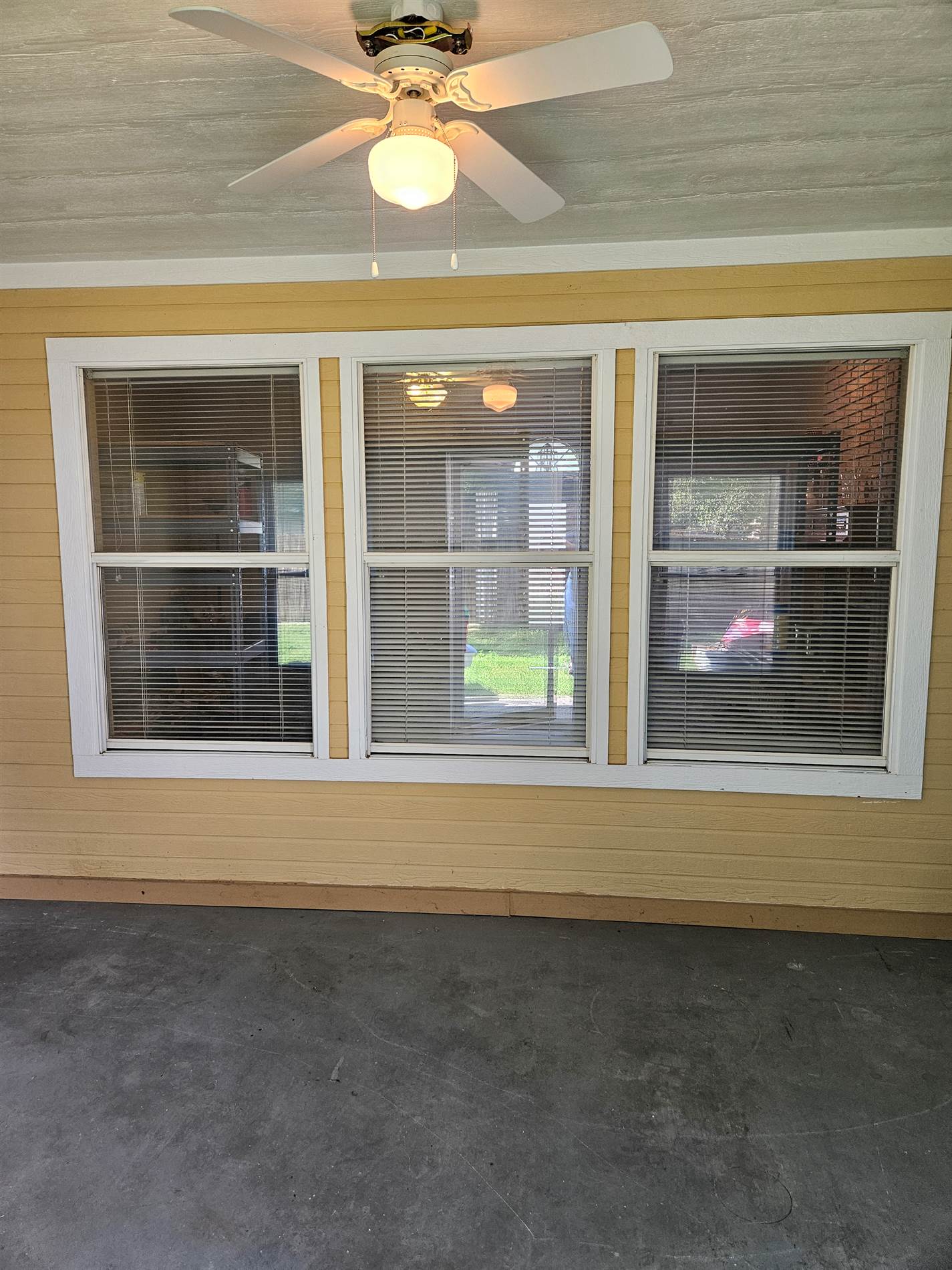 1145 Westgrove Dr., Saginaw, TX 76179