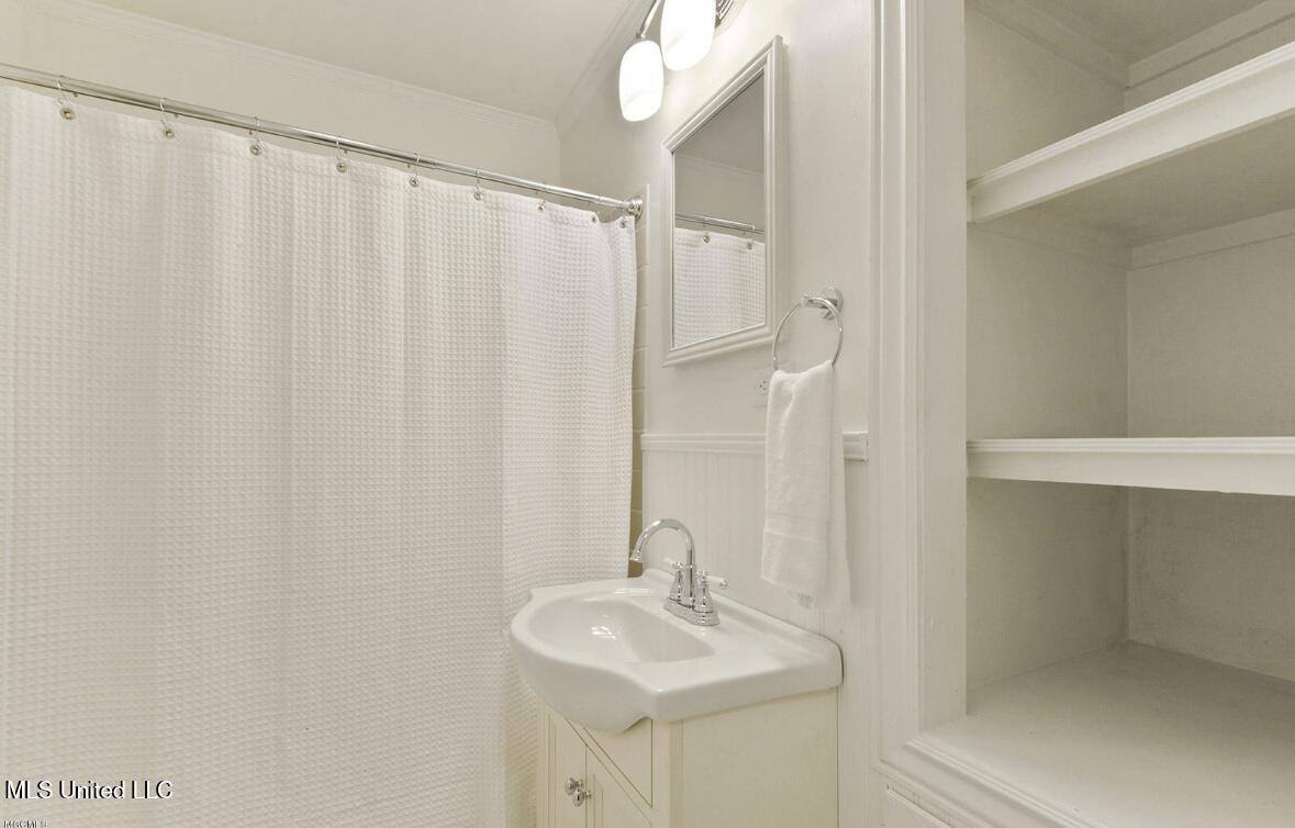 4466 Beatline Road, Long Beach, MS 39560