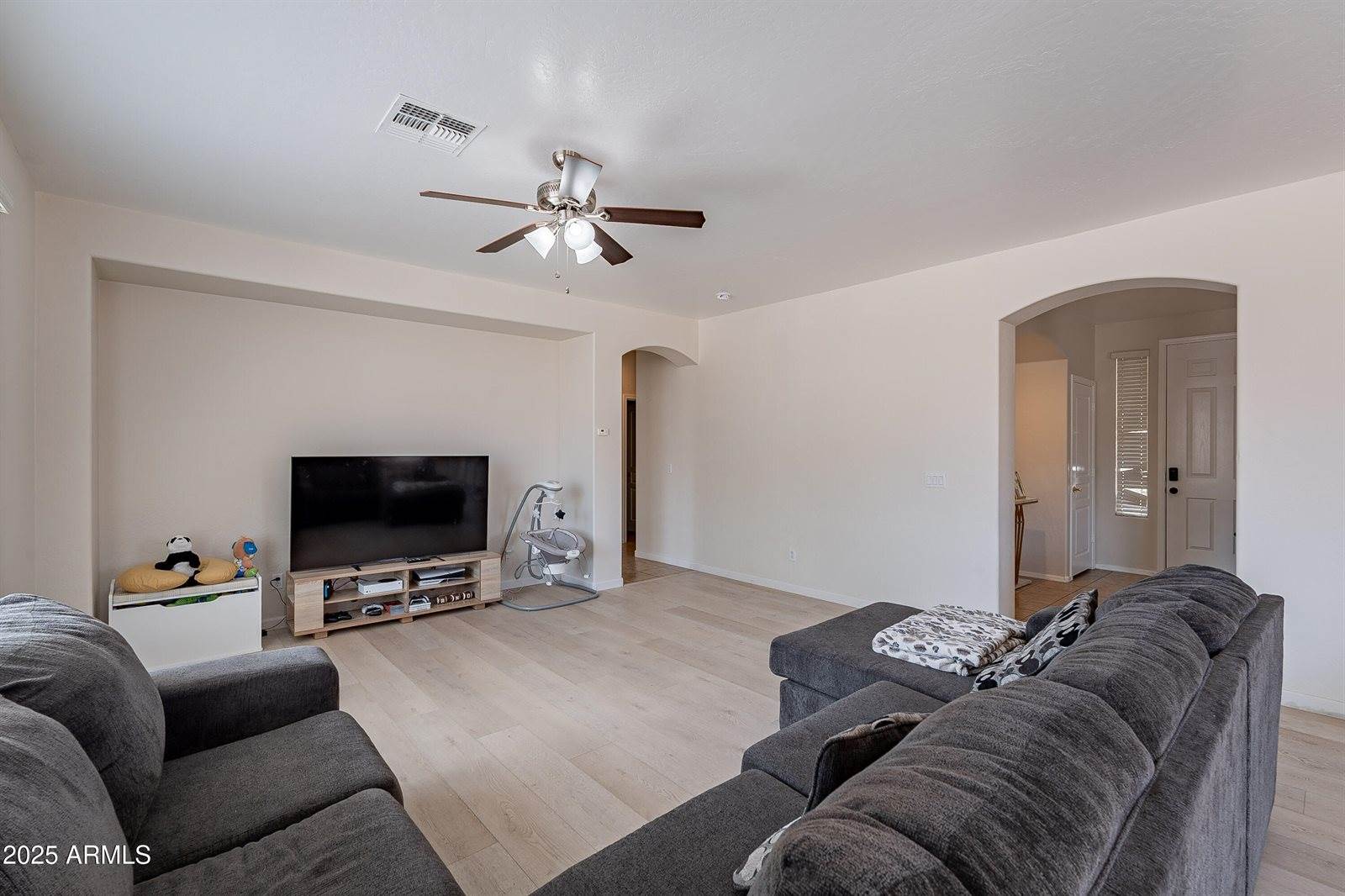 6959 South Wilson Drive, Chandler, AZ 85249