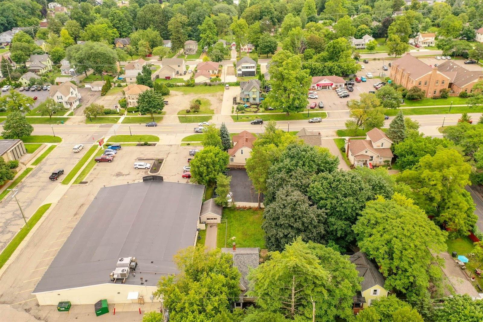 515 East Grand River Avenue, HowellCity_Livingston, MI 48843