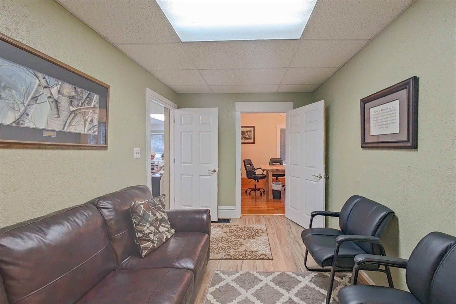 515 East Grand River Avenue, HowellCity_Livingston, MI 48843