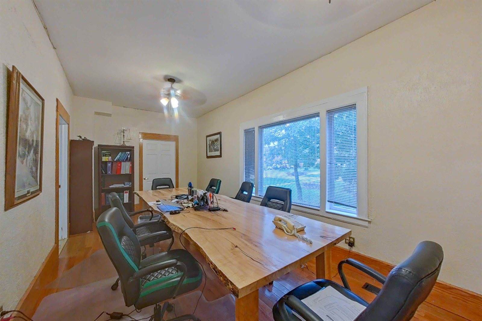 515 East Grand River Avenue, HowellCity_Livingston, MI 48843