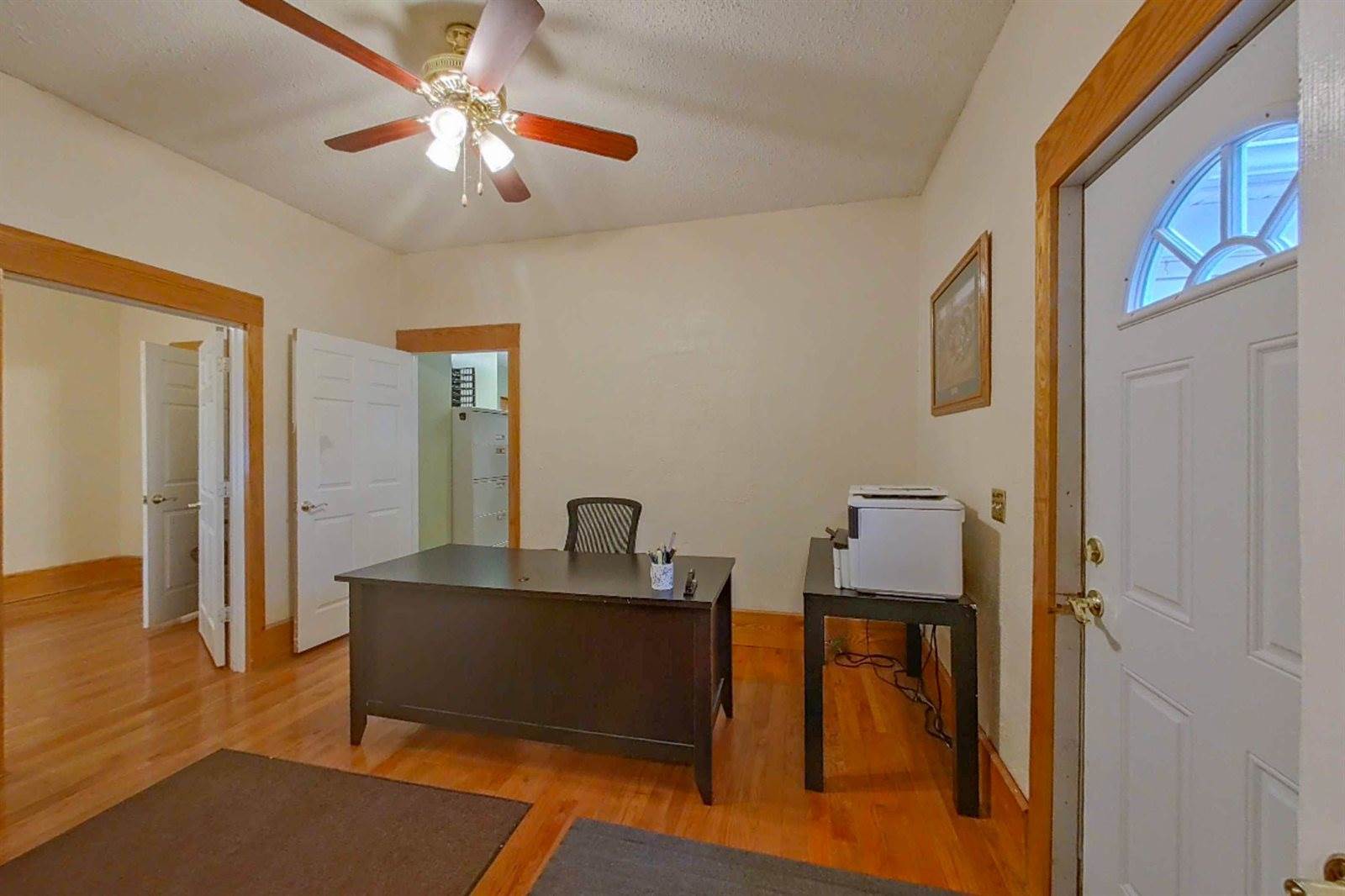 515 East Grand River Avenue, HowellCity_Livingston, MI 48843