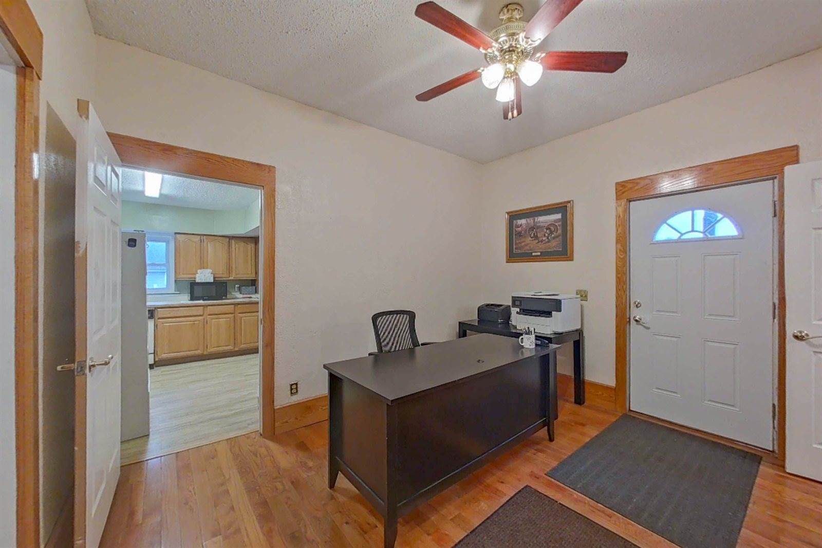 515 East Grand River Avenue, HowellCity_Livingston, MI 48843