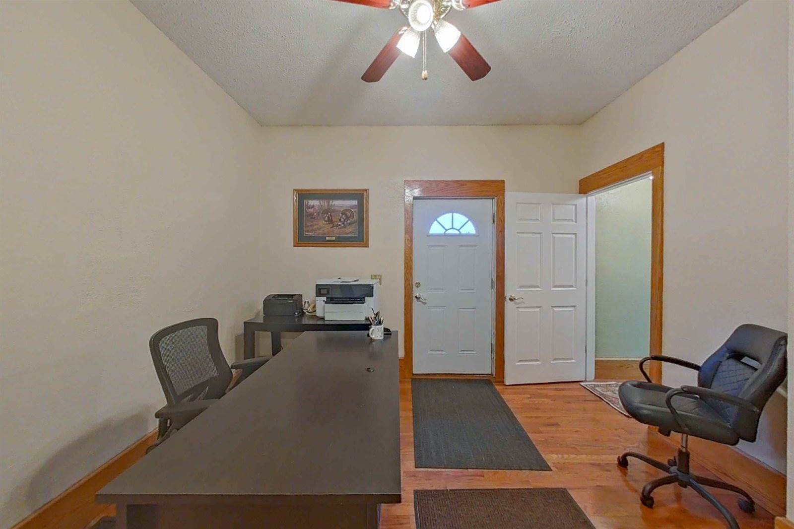 515 East Grand River Avenue, HowellCity_Livingston, MI 48843