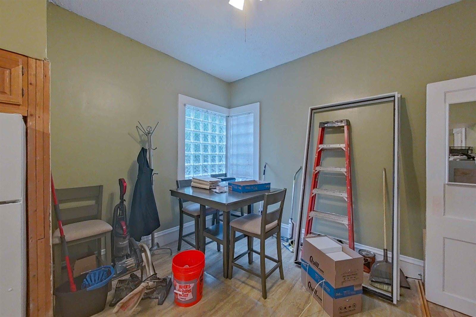 515 East Grand River Avenue, HowellCity_Livingston, MI 48843