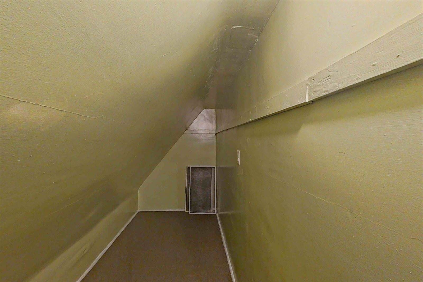 515 East Grand River Avenue, HowellCity_Livingston, MI 48843