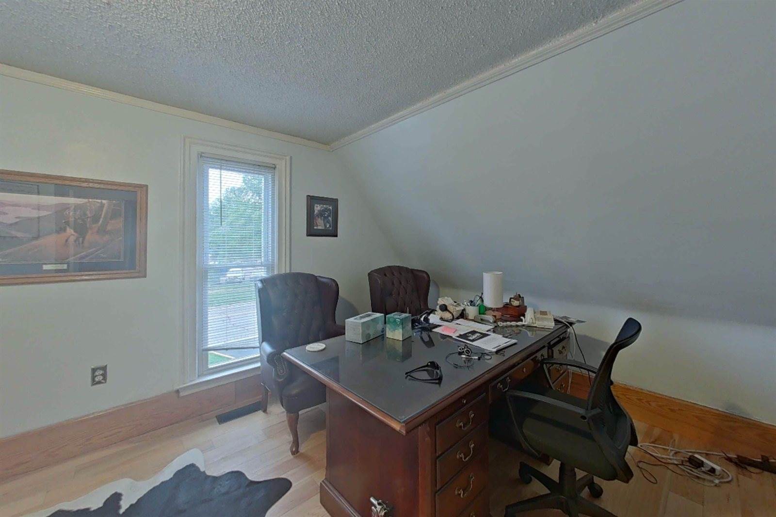 515 East Grand River Avenue, HowellCity_Livingston, MI 48843