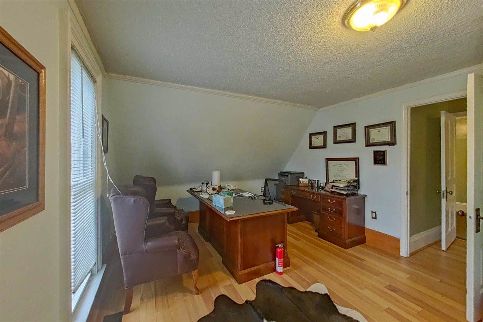 515 East Grand River Avenue, HowellCity_Livingston, MI 48843