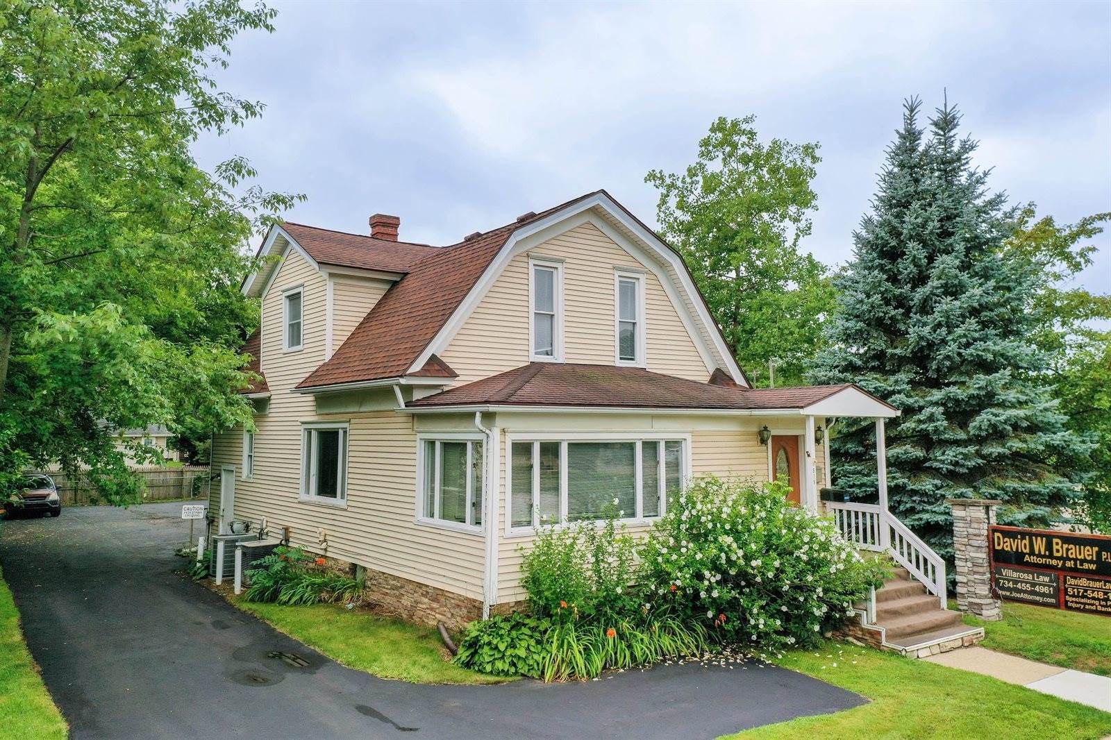 515 East Grand River Avenue, HowellCity_Livingston, MI 48843