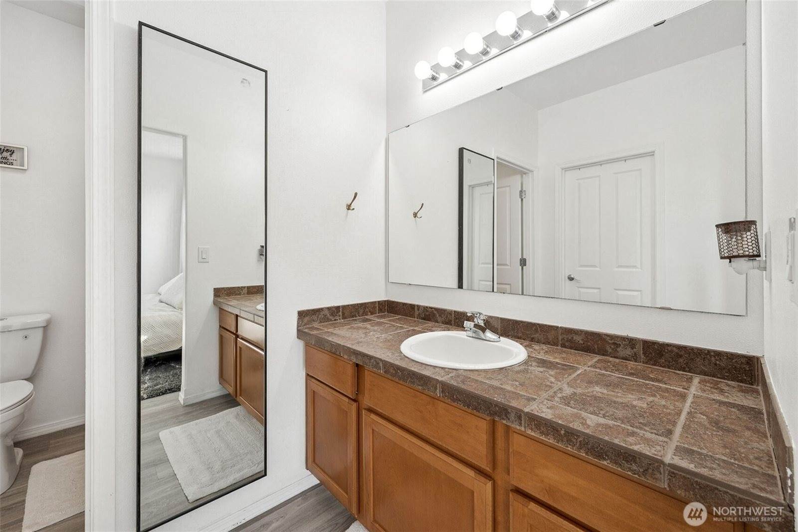 2055 Simmons Street, Dupont, WA 98327