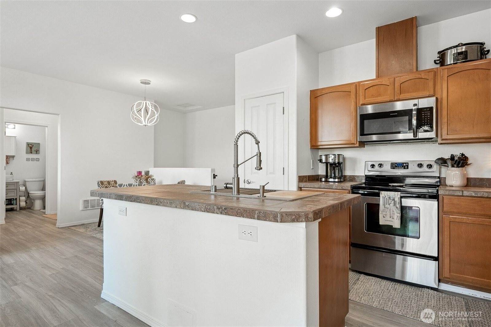 2055 Simmons Street, Dupont, WA 98327