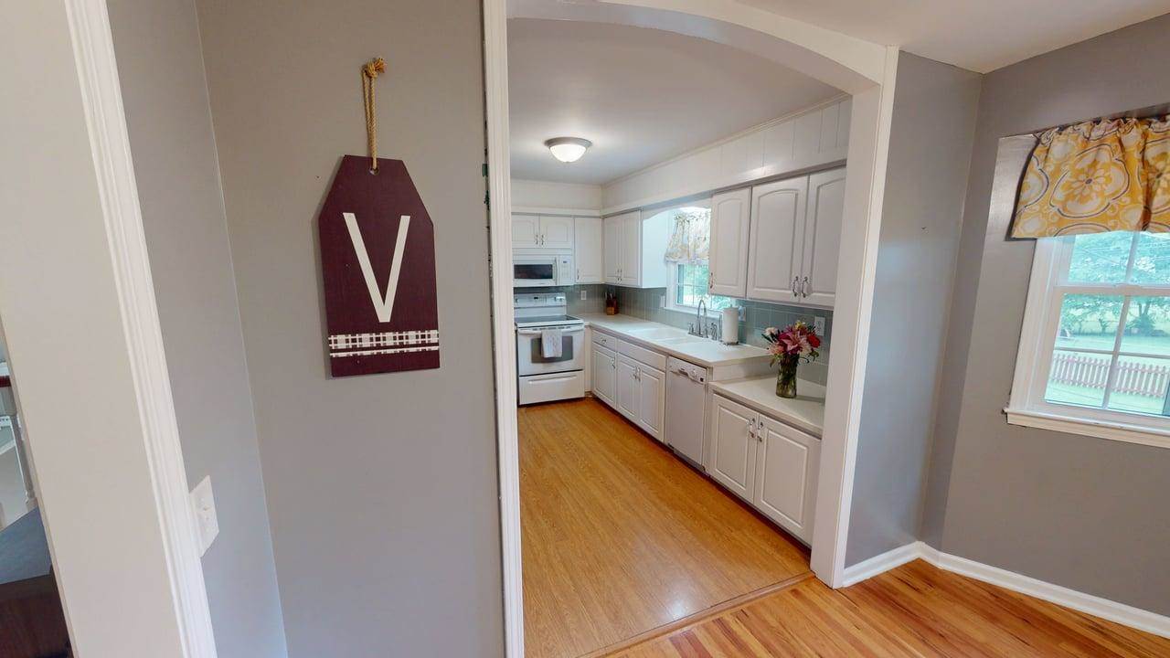 11706 W 69th St, Shawnee, KS 66203