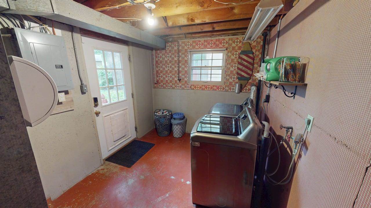 11706 W 69th St, Shawnee, KS 66203