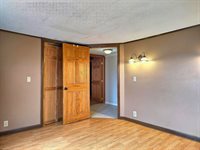 10 W Juliand St, Greene, NY 13778