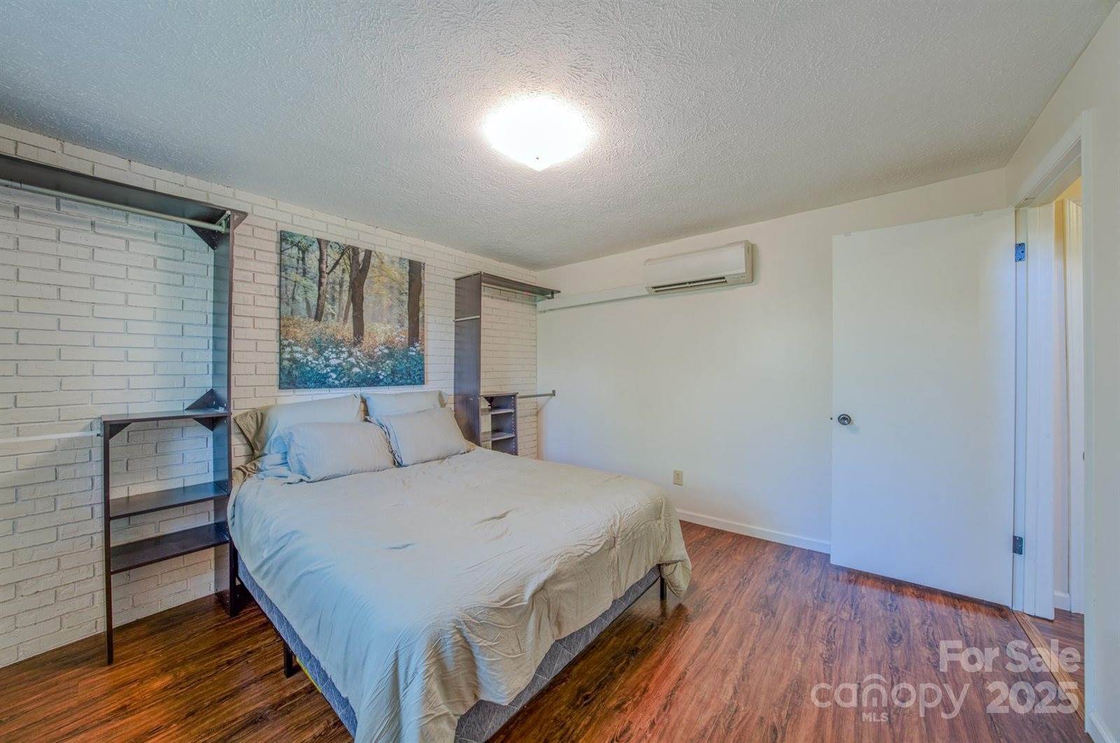 280 Fletcher View Drive, Fletcher, NC 28732