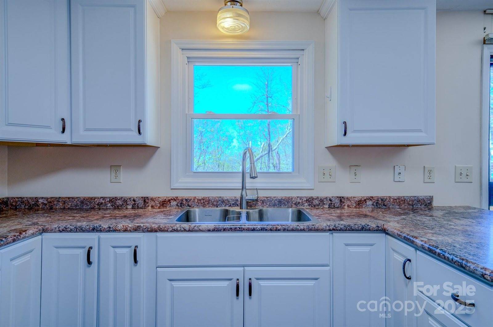 280 Fletcher View Drive, Fletcher, NC 28732