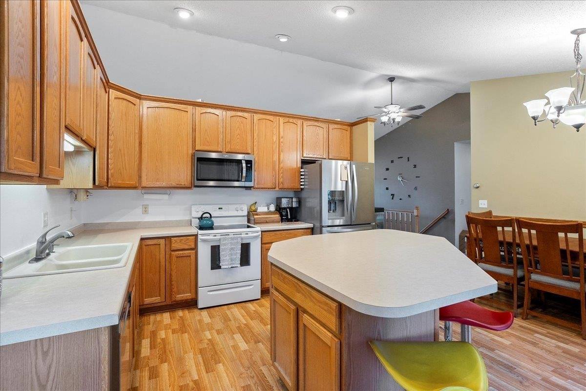 311 W Pine Street, Abbotsford, WI 54405