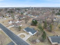 311 W Pine Street, Abbotsford, WI 54405