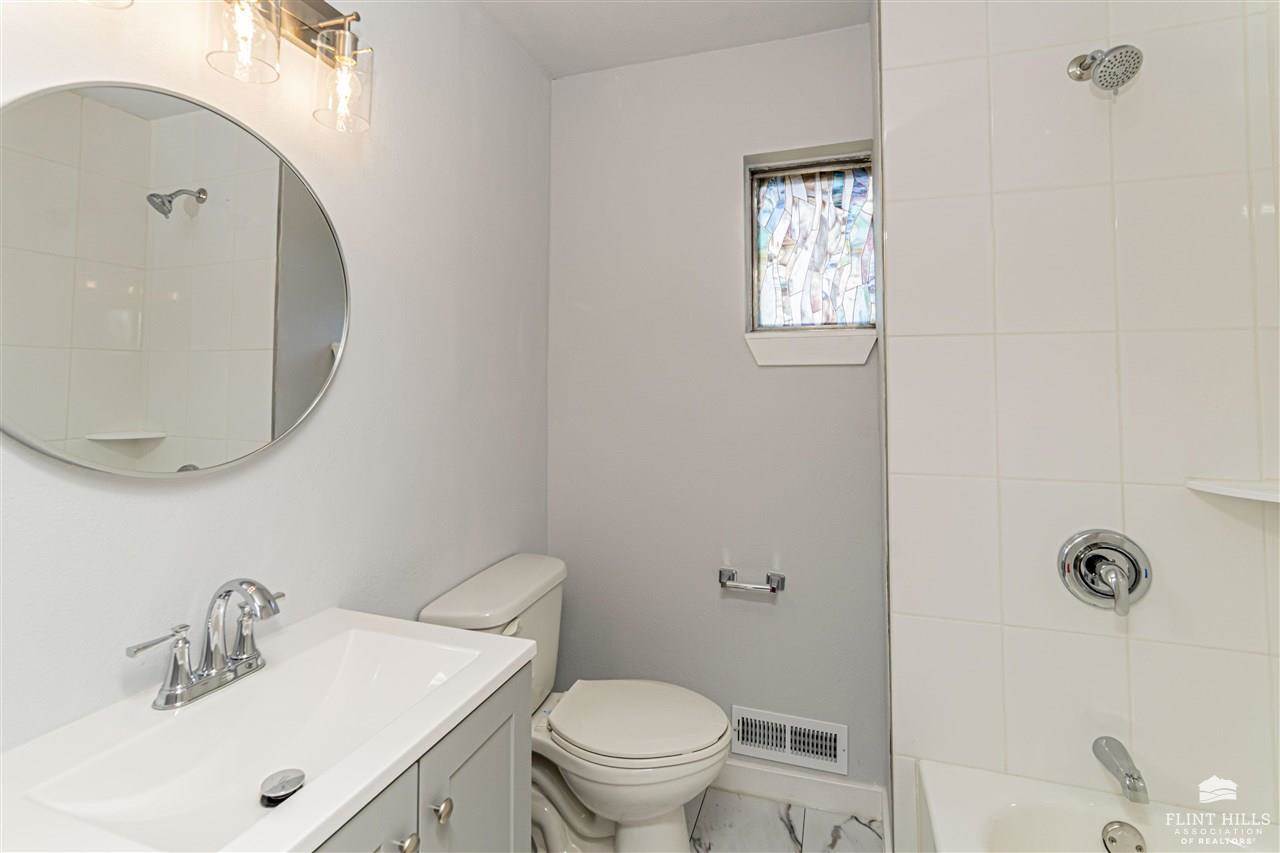 1618 Custer Road, Junction City, KS 66441