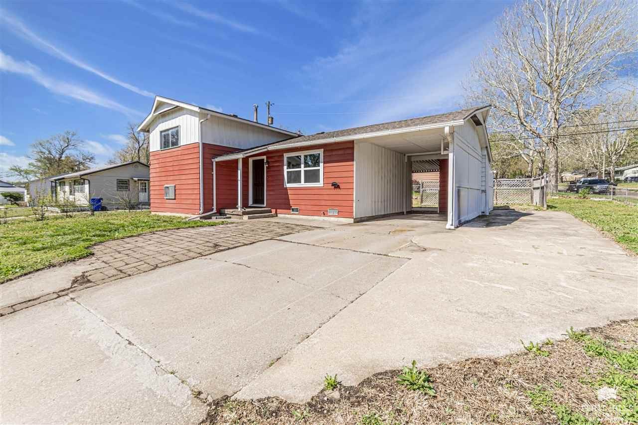 1618 Custer Road, Junction City, KS 66441
