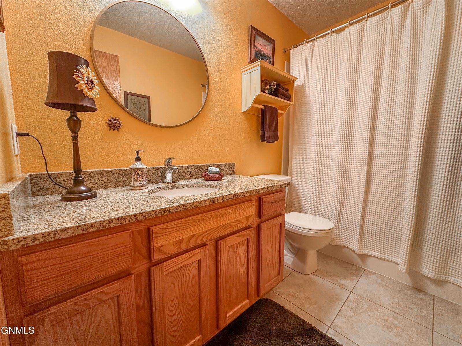 7335 Cottonwood Lane, Bismarck, ND 58503