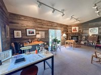 7335 Cottonwood Lane, Bismarck, ND 58503