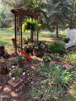 7335 Cottonwood Lane, Bismarck, ND 58503