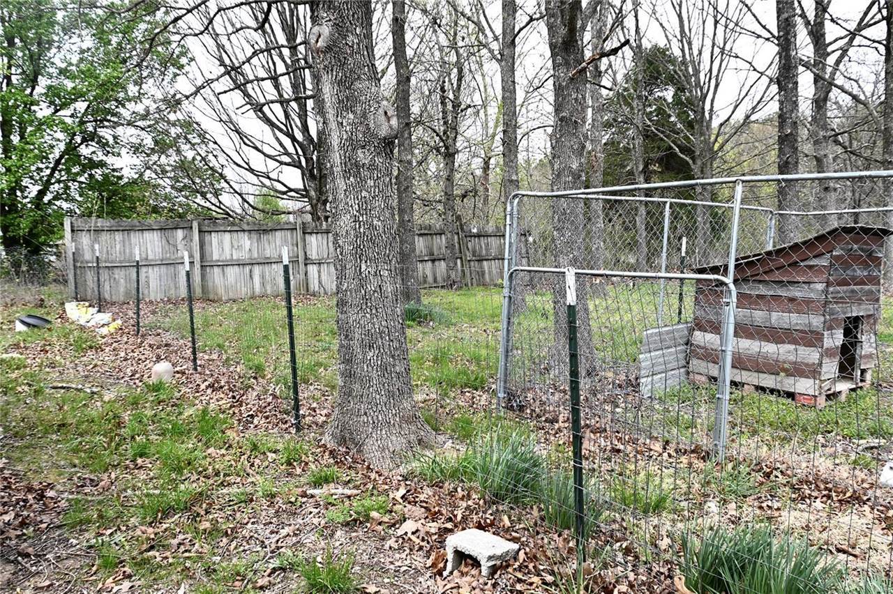 31980 Highway 17, Laquey, MO 65534