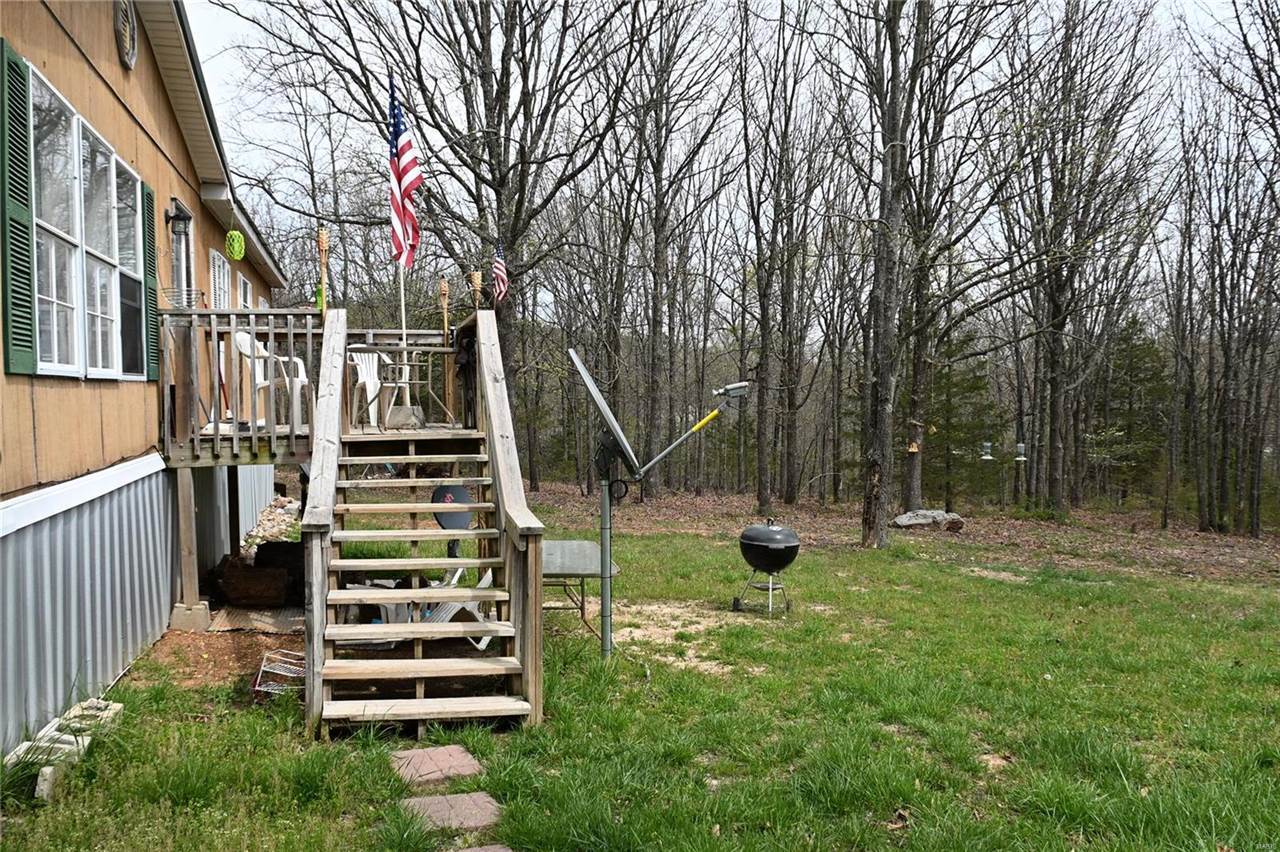 31980 Highway 17, Laquey, MO 65534