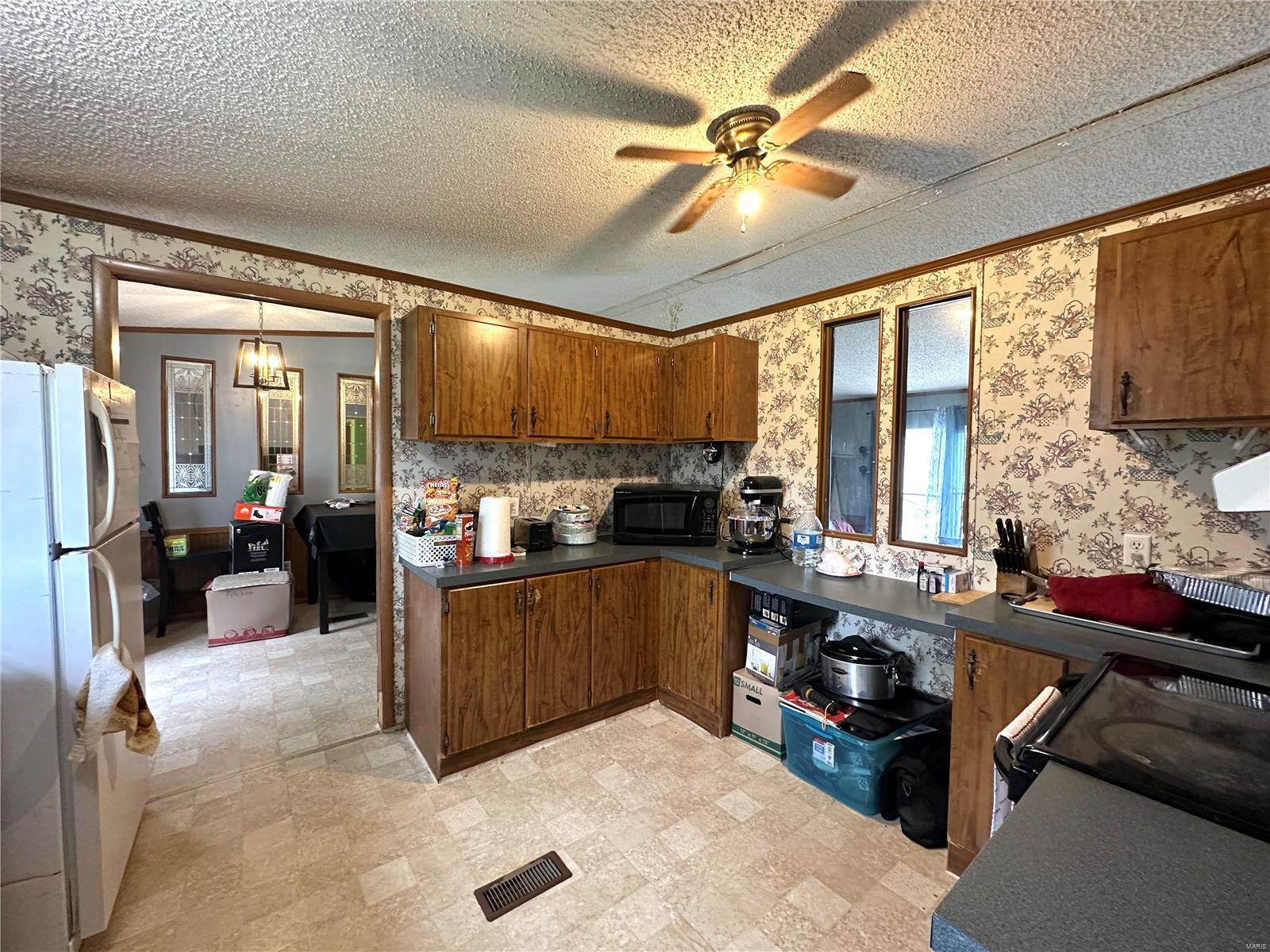 31980 Highway 17, Laquey, MO 65534