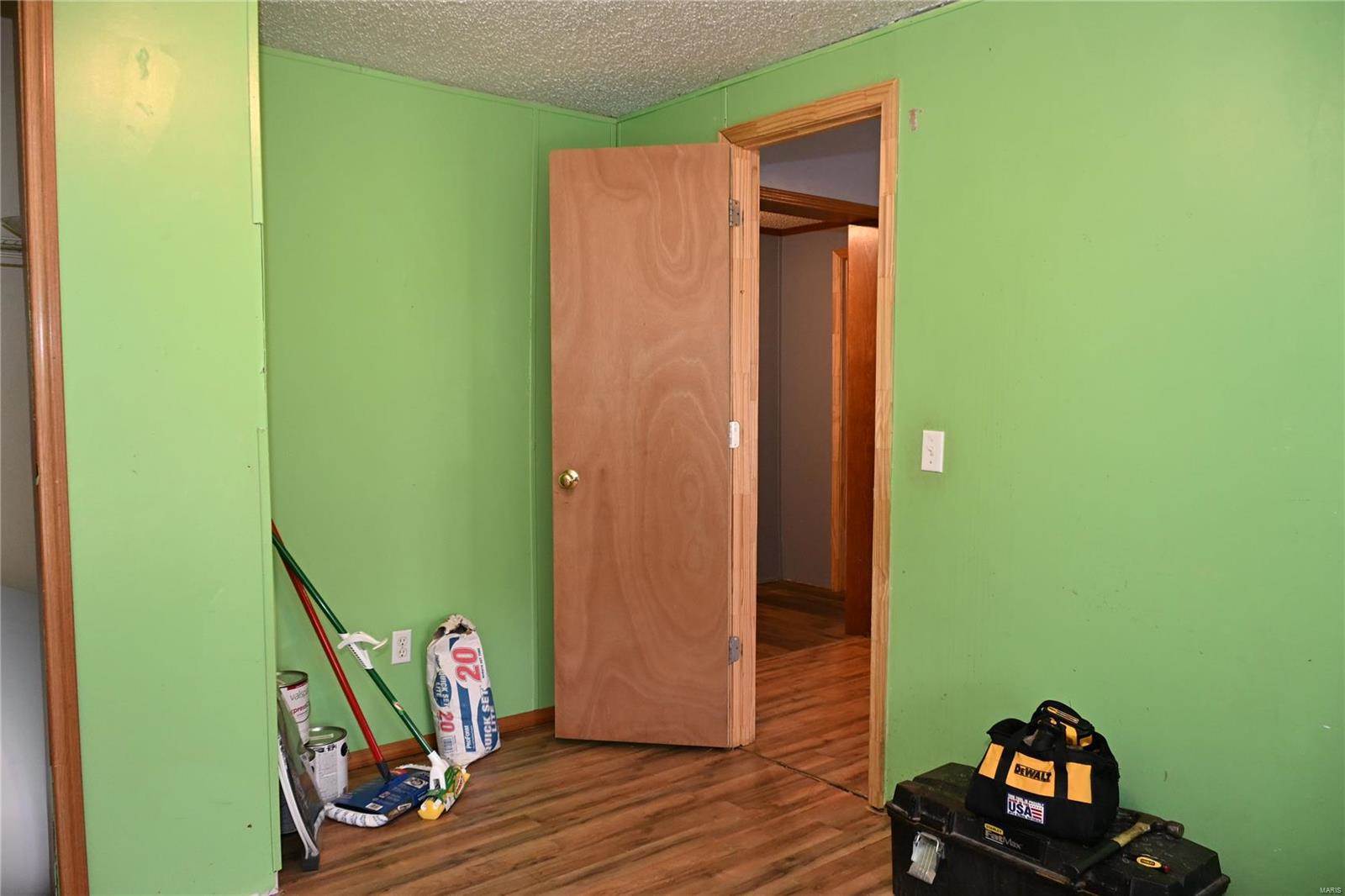 31980 Highway 17, Laquey, MO 65534