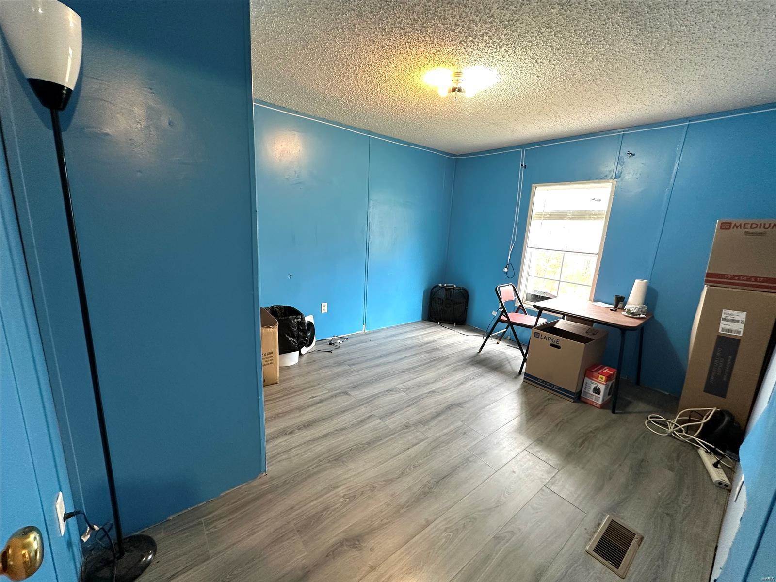 31980 Highway 17, Laquey, MO 65534