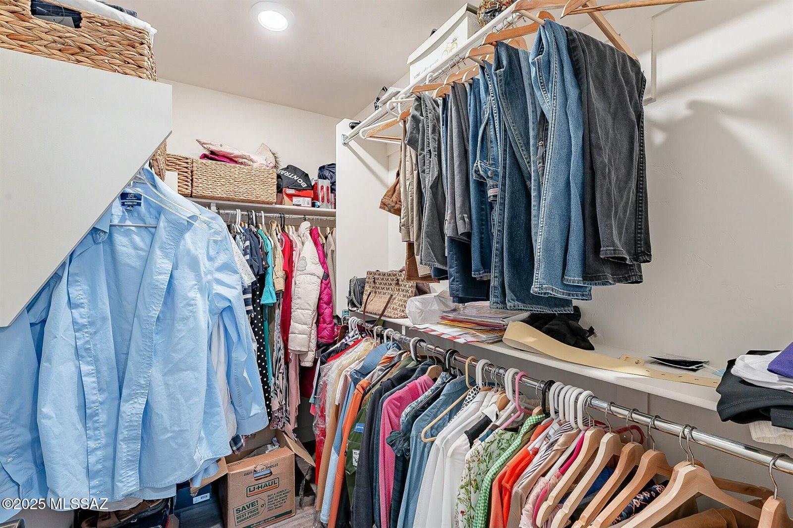 939 West Calle Cajilla, Sahuarita, AZ 85629