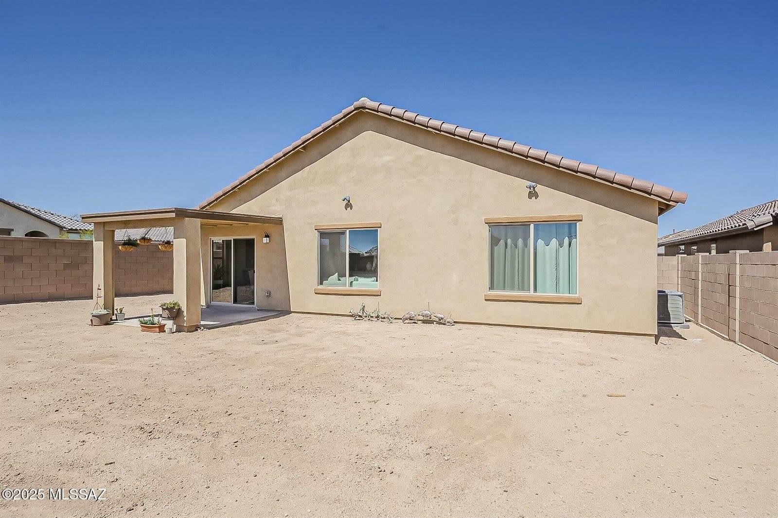 939 West Calle Cajilla, Sahuarita, AZ 85629