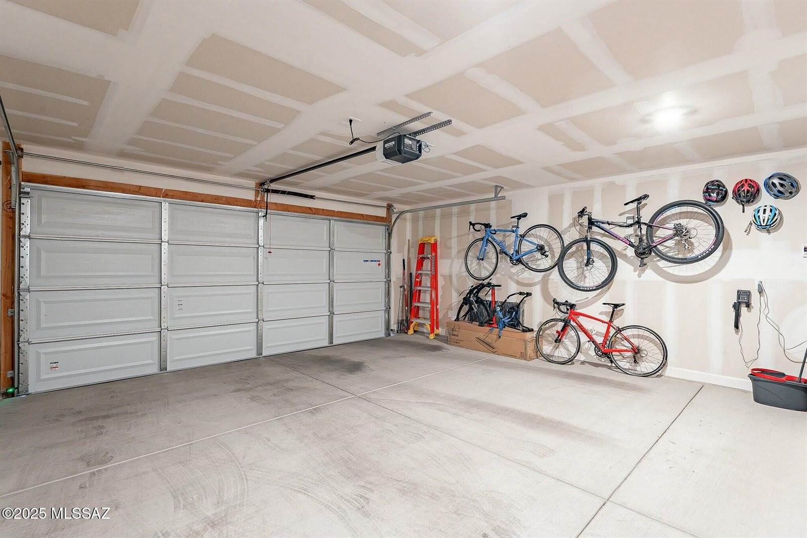 939 West Calle Cajilla, Sahuarita, AZ 85629