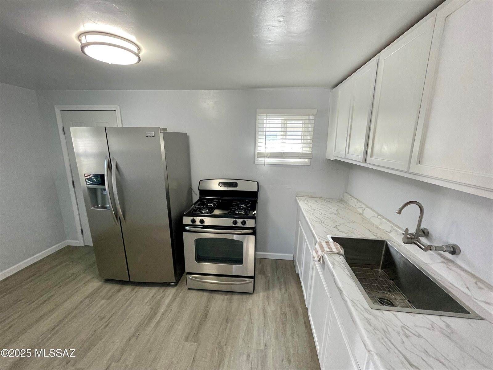 2009 North Rosemary Drive, Tucson, AZ 85716